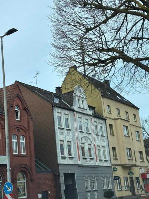 Helle und freundliche 2,5-Zimmer-Wohnung in ruhigem 7-FHS