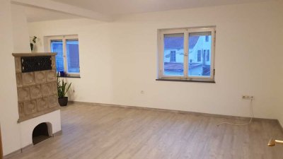 Attraktives Zimmer in 4er-WG mit Dachterrasse in Erbach