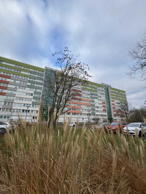 Hoch gelegene 1-Zimmer-Wohnung mit tollem Blick über Leipzig