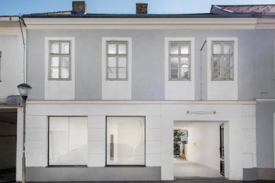 Großzügiges Stadthaus mit kleinem Garten in zentraler Lage Nähe Schloss Esterhazy und Fußgängerzone