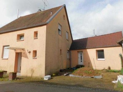 Baumholder- .. ruhige Zentrumslage.. sanierungsbedürftiges Handwerkerhaus mit Einliegerwohnung