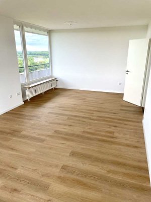 Renovierte 4-Zimmer Wohnung mit Einbauküche in Uerdingen-Krefeld