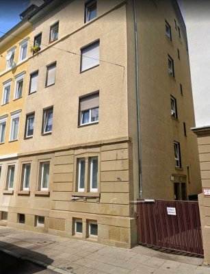 �Attraktive Kapitalanlage: 4-Zimmer-Wohnung in Stuttgart, ideal für WG-Vermietung!