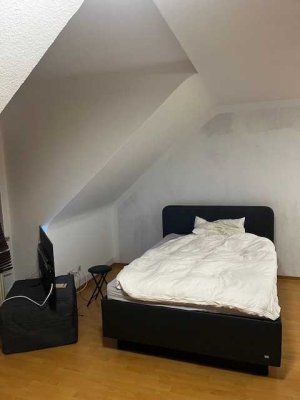 Exklusive 1-Zimmer Wohnung mit Balkon und EBK in Böblingen