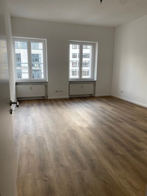 Helles Zimmer in freundlicher 3er WG in der Kölner Innenstadt