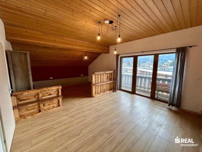 Gemütliche Dachgeschosswohnung mit Bergblick in Reutte