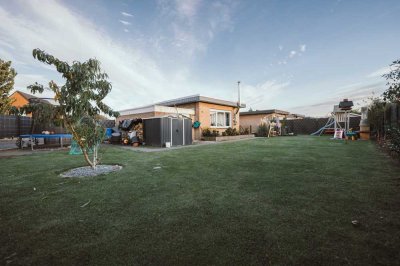 Reihenendhaus mit Traumgarten auf 750 m² Grundstück: Ihr neues Zuhause wartet auf Sie!