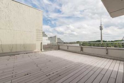 One of the nicest Condominiums in Olympiadorf, with 110 m² Rooftop-Terrace.