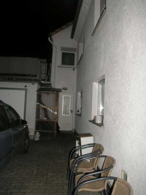 Wöllstadt - Haus mit 2 ETW´s mit Terrasse, Kamin und Garage