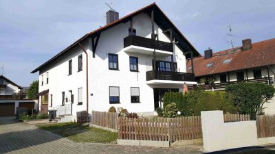 Schönes Mehrfamilienhaus mit 3 Wohnungen in ruhiger Lage in Mauern Lkr. Freising