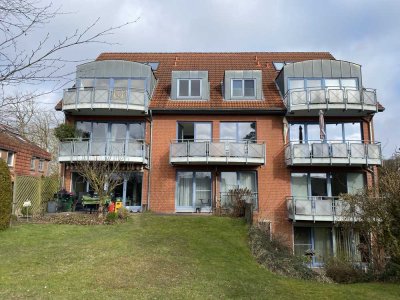 Freundliche und gepflegte 4-Raum-Maisonette-Wohnung mit Einbauküche in Seevetal