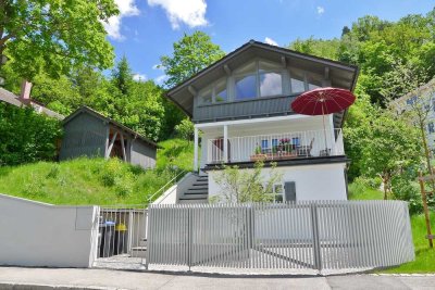 GELB IMMOBILIEN - Exzellent saniertes 1930er Jahre Haus mit hochklassiger Ästhetik & See-Terrasse