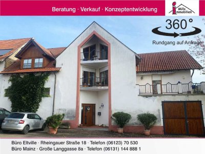 Gebäudekomplex bestehend aus 2 Einfamilienhäusern, Hof und Garten, Weinprobierstube und Scheun