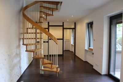 Schöne, helle Maisonette-Wohnung, 2,5 Zimmer in Brühl