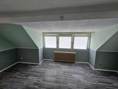 Geschmackvolle 3-Zimmer-Dachgeschosswohnung in Troisdorf