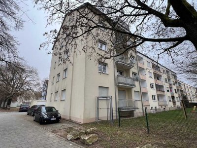 Stilvolle 3-Zimmer-Hochparterre-Wohnung mit Balkon in Regensburg