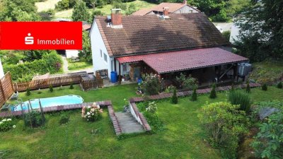 Modernisiertes Einfamilienhaus mit Garten-Idylle