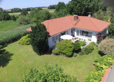 Ruhig gelegenes Einfamilienhaus auf sehr großem Grundstück, ideal für Naturliebhaber