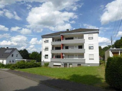 !RESERVIERT! 3 - Zimmer-Wohnung mit Loggia