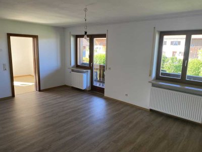 Schöne und gepflegte 6-Raum-Wohnung mit Balkon in Halblech