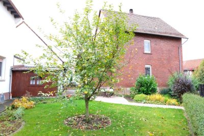 Gemütliches Einfamilienhaus ohne Sanierungsstau mit Nebengebäude und kleinem Garten in Bebra Weitero