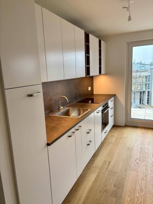 Ansprechende 2-Zimmer-Dachgeschosswohnung mit Terrasse und Einbauküche in Wien