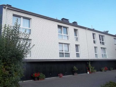 Geräumige Single-Wohnung mit einem Fensterbad in Wuppertal-Ronsdorf i. Grünen