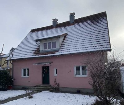 Großzügiges Einfamilienhaus mit Charakter