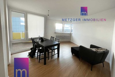 Helle und raffiniert geschnittene 2,5-Zimmer-Wohnung mit Balkon