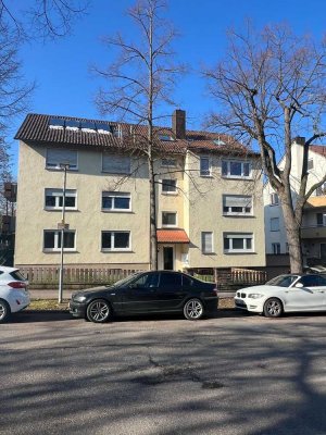 Schöne 3 Zim. Whg. mit Balkon und EBK