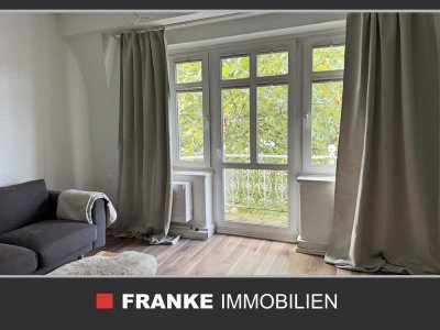 Stilvolles Wohnen - sanierte ETW mit 10m² Terrasse & Dachstudio in Gründerzeitvilla