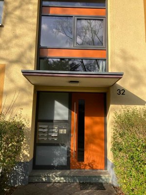 !!! Schöne, helle 2-Zi.-Wohnung im 1. OG mit Balkon in Meerbusch 1600/47203/6 !!!