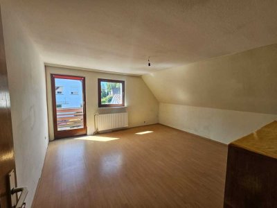 Geschmackvolle, modernisierte 4-Zimmer-Wohnung mit Balkon in Cremlingen