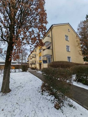 Jetzt zugreifen: renovierte 2-Zimmer-Wohnung in verkehrsgünstiger Lage