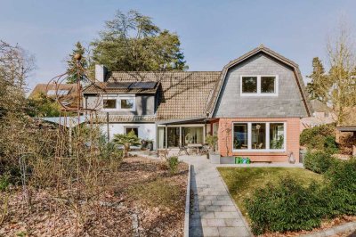 Perfekte Familienidylle: Modernisiertes Einfamilienhaus mit Nebengebäude in Adendorf