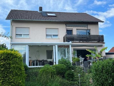 Vollvermietetes gepflegtes 3-Familienhaus mit schönem Garten in Alten-Buseck