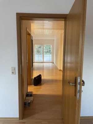 Schöne 3-Zimmer Wohnung mit Balkon, Einbauküche und Stellplatz in Schwäbisch Hall