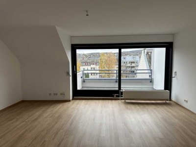 Reizvolle 3 - ZKB - Maisonette-Wohnung mit Balkon, Erstbezug nach Grundsanierung