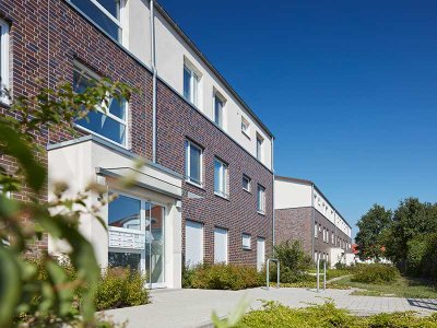 Exklusive 4-Zimmer Dachgeschosswohnung mit luxuriöser Innenausstattung und EBK in Langenhagen
