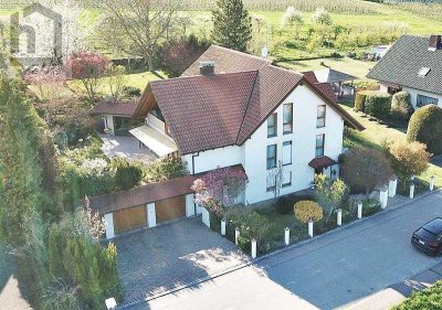 Traumhaus mit großem Garten, Schwimmbad, Sauna und 3 Garagen in Radolfzell-Stahringen