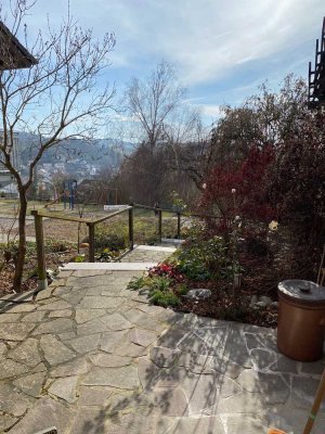 Traumhaft schöne, großzügige Terrassenwohnung mit Fernblick