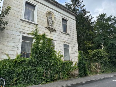 ��️ �� 2x Grundstücke & Sanierungsbedürftiges aber Historisches Mehrfamilienhaus