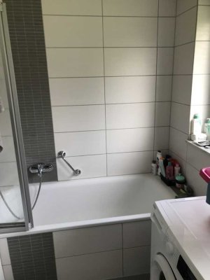 WWS - kleine 4-Raum Wohnung in familienfreundlichem Umfeld