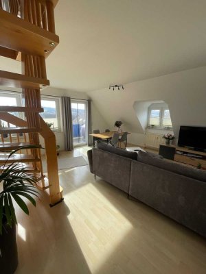 Reserviert—-Exquisite 81 qm Maisonette-Wohnung, 3 Zimmer mit Balkon in Brilon-Stadt