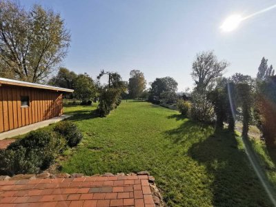 Große Wohnung, saniert mit großem Garten und Einbauküche in Bramsche