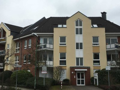 Vollständig renovierte 2-Zimmer-Wohnung mit Balkon und Einbauküche in Neuss-Grimlinghausen