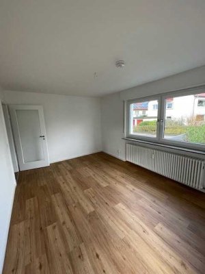 Geschmackvolle 1-Raum-Hochparterre-Wohnung mit geh. Innenausstattung mit EBK in Korntal-Münchingen