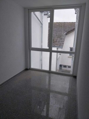 *NEUBAU - Erstbezug - SONNIGE 3 Z.-Wohnung in BESTLAGE-TREBUR (kein OT)*