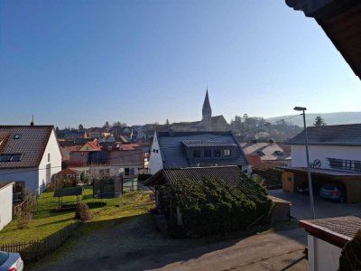 Ansprechende und gepflegte 3-Raum-DG-Wohnung mit EBK in Bad Mergentheim - Markelsheim