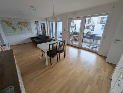 4-Zimmer-Wohnung mit gehobener Ausstattung, Balkon & Einbauküche im Neubau, 3 Min. zur S2 Allach